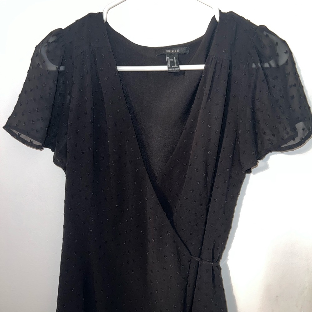 forever 21 black wraparound short sleeve dress